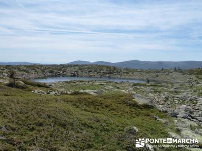 Ruta senderismo Peñalara - Parque Natural de Peñalara - Laguna Claveles; grupo pequeño senderismo